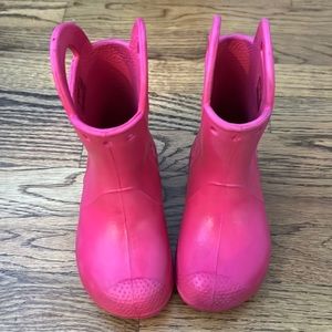 Pink toddler crocs rain boots